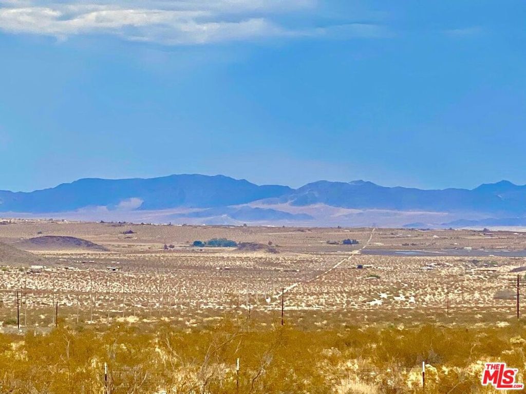 122 Del Rey Rd, Joshua Tree, CA 92252