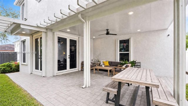 17116 SW 92nd St, Miami, FL 33196