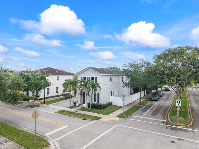 17116 SW 92nd St, Miami, FL 33196