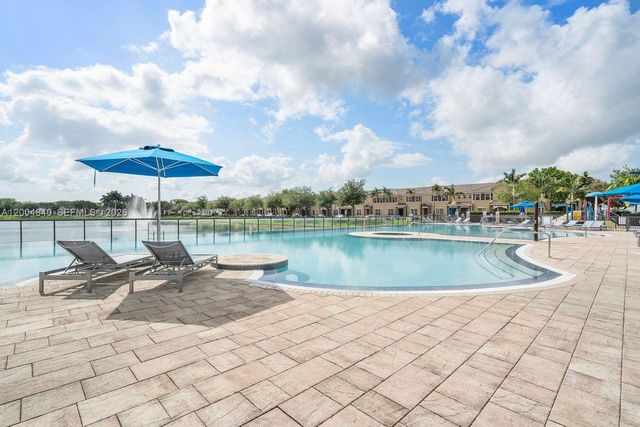 17116 SW 92nd St, Miami, FL 33196