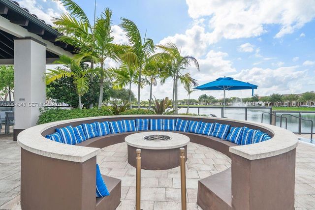 17116 SW 92nd St, Miami, FL 33196