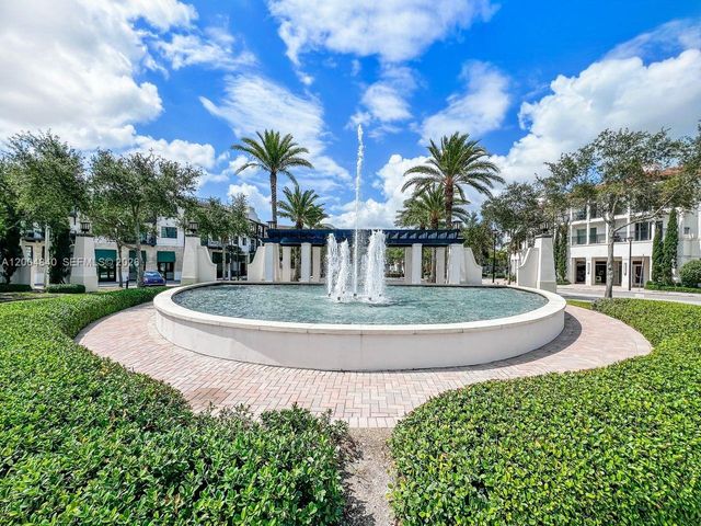 17116 SW 92nd St, Miami, FL 33196