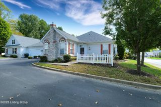 4429 Pinnacle View Pl, Louisville, KY 40272