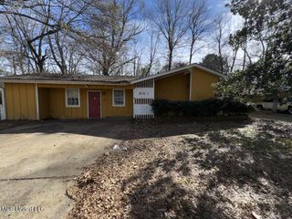 921 Westway Street, Jackson, MS 39212