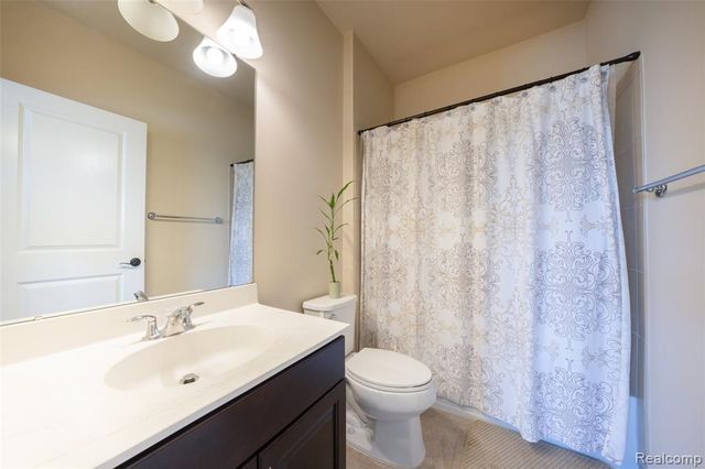 50584 Telluride, Canton, MI 48187