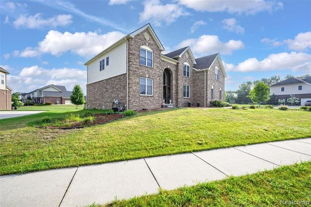 50584 Telluride, Canton, MI 48187