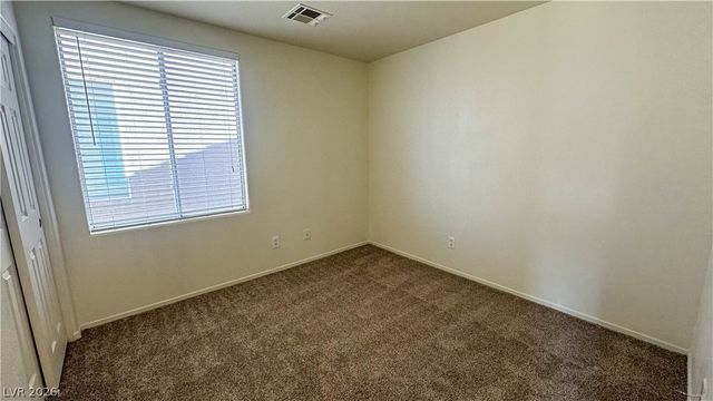 8086 Kings Ransom Street, Las Vegas, NV 89139