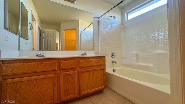 8086 Kings Ransom Street, Las Vegas, NV 89139