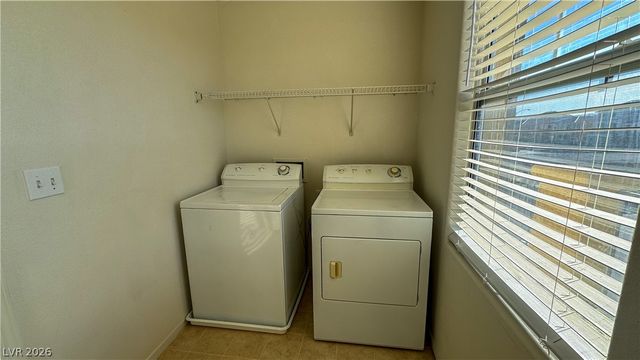 8086 Kings Ransom Street, Las Vegas, NV 89139