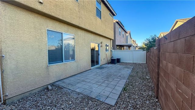 8086 Kings Ransom Street, Las Vegas, NV 89139