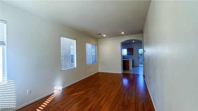 8086 Kings Ransom Street, Las Vegas, NV 89139