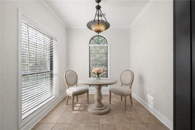 3071 Lenox NE Road 19, Atlanta, GA 30324