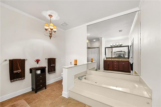 3071 Lenox NE Road 19, Atlanta, GA 30324