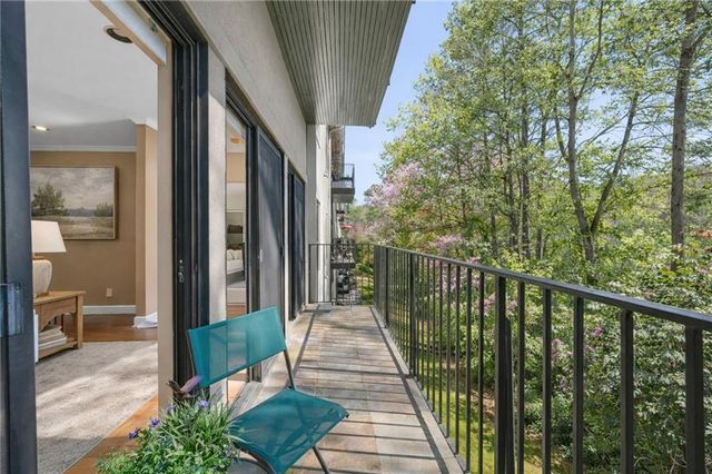 3071 Lenox NE Road 19, Atlanta, GA 30324