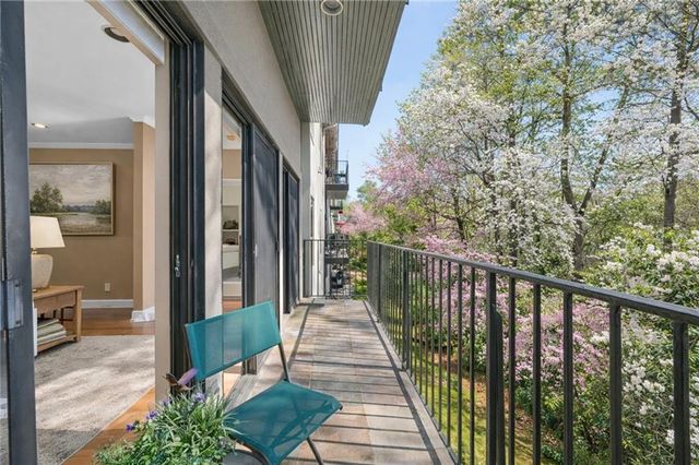 3071 Lenox NE Road 19, Atlanta, GA 30324