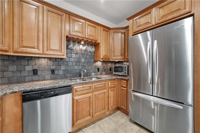 3071 Lenox NE Road 19, Atlanta, GA 30324