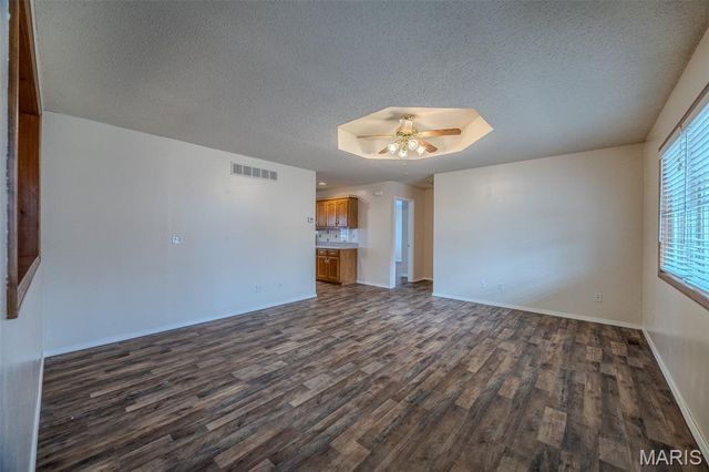 19725 Stirrup Lane, Waynesville, MO 65583