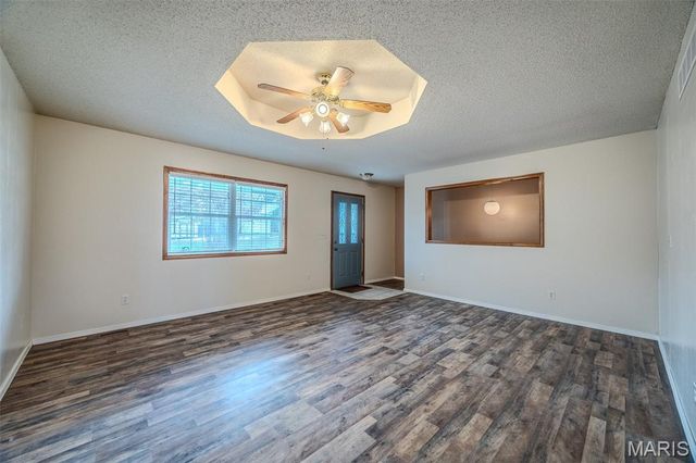 19725 Stirrup Lane, Waynesville, MO 65583