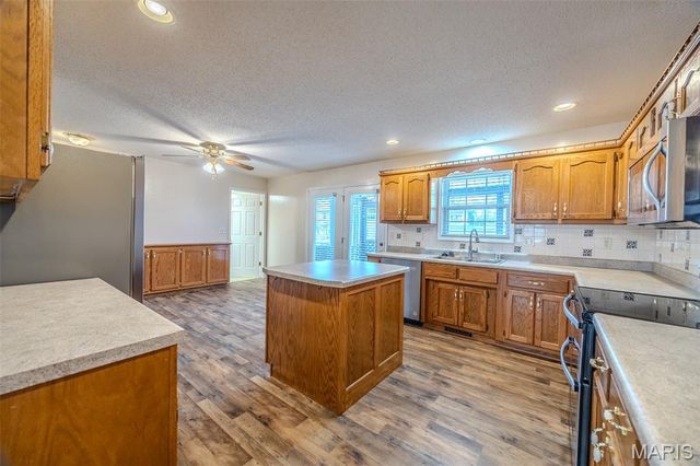 19725 Stirrup Lane, Waynesville, MO 65583