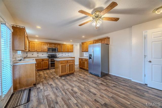 19725 Stirrup Lane, Waynesville, MO 65583