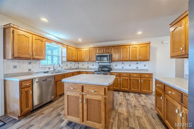 19725 Stirrup Lane, Waynesville, MO 65583