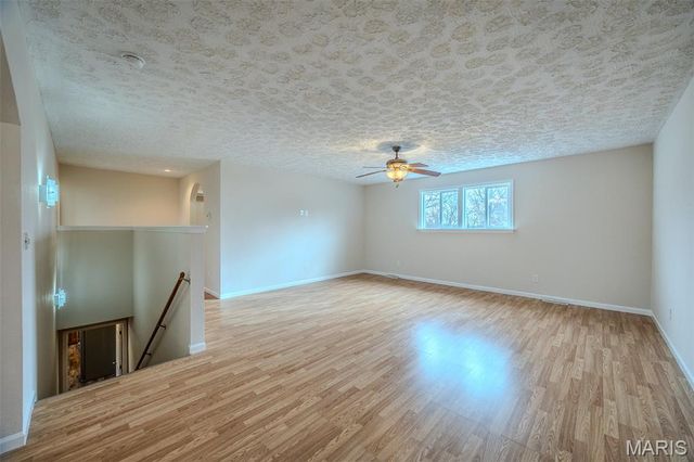 19725 Stirrup Lane, Waynesville, MO 65583