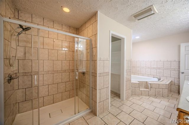 19725 Stirrup Lane, Waynesville, MO 65583