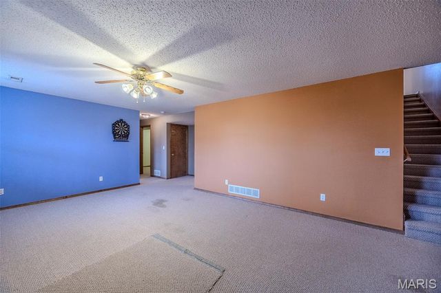 19725 Stirrup Lane, Waynesville, MO 65583