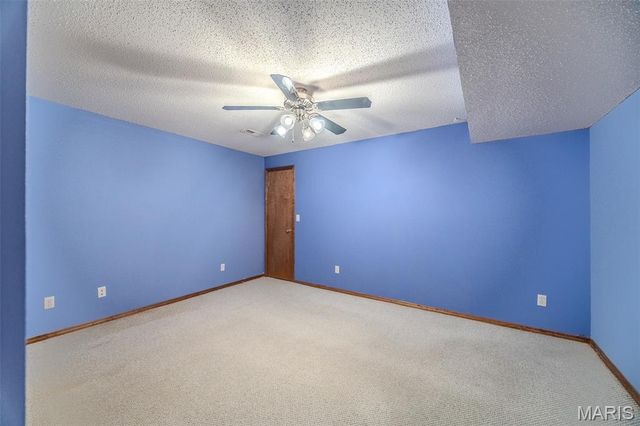 19725 Stirrup Lane, Waynesville, MO 65583