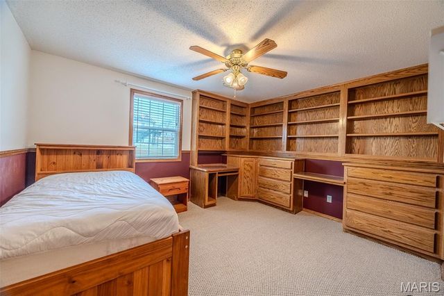 19725 Stirrup Lane, Waynesville, MO 65583