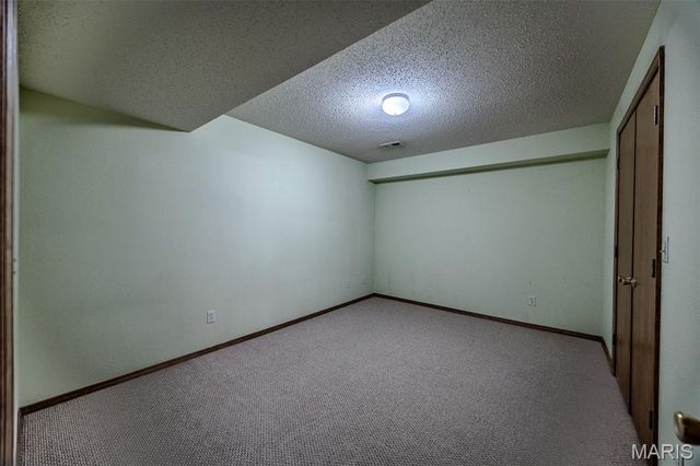 19725 Stirrup Lane, Waynesville, MO 65583