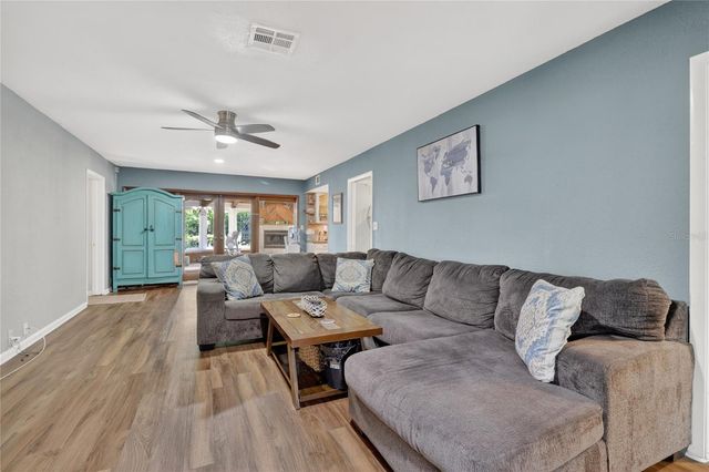 6326 CEDAR COURT, Lakeland, FL 33813