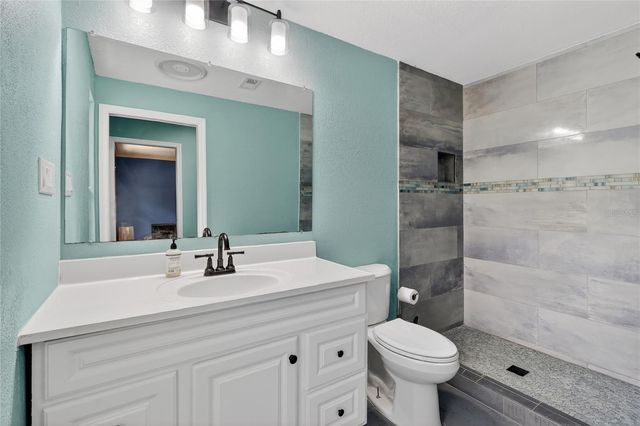 6326 CEDAR COURT, Lakeland, FL 33813