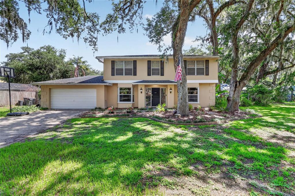 6326 CEDAR COURT, Lakeland, FL 33813