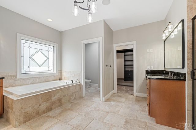 163 Compton Road, Wyoming, OH 45215