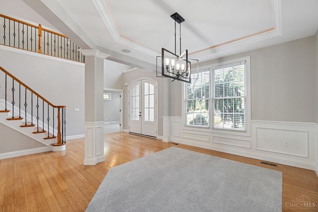 163 Compton Road, Wyoming, OH 45215