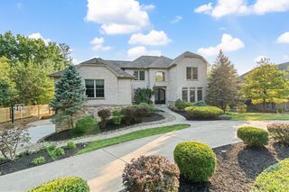 163 Compton Road, Wyoming, OH 45215