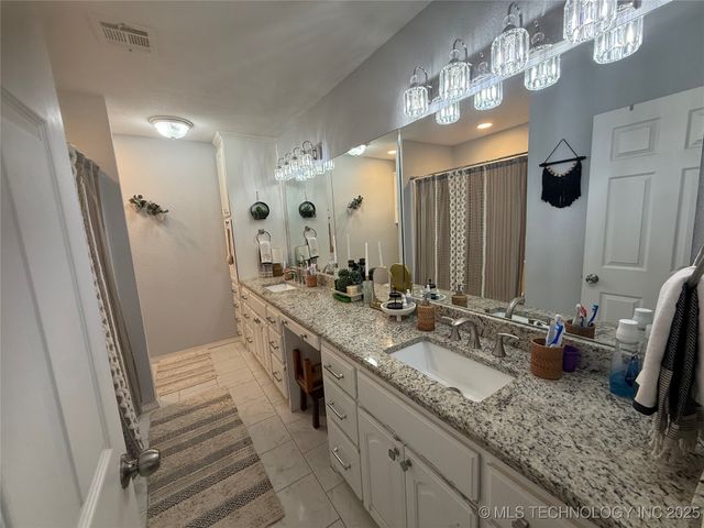 3002 Kimberlea, Muskogee, OK 74403