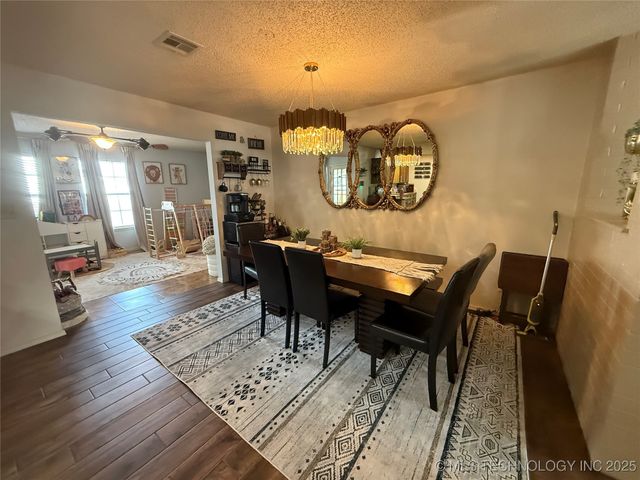 3002 Kimberlea, Muskogee, OK 74403