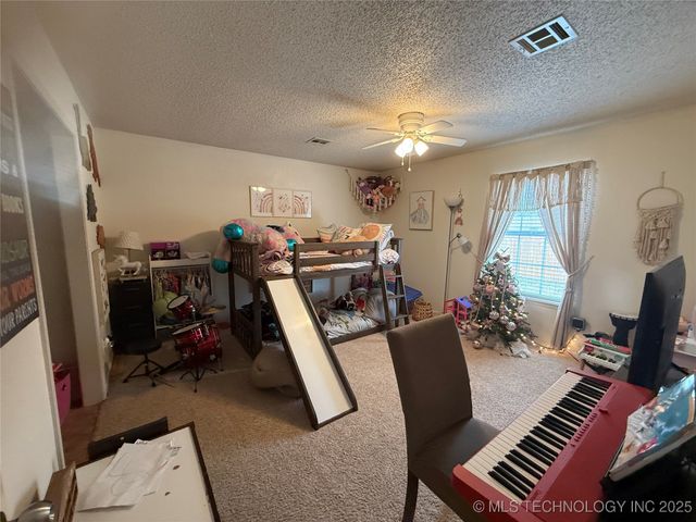 3002 Kimberlea, Muskogee, OK 74403