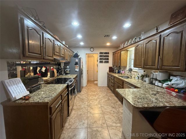 3002 Kimberlea, Muskogee, OK 74403