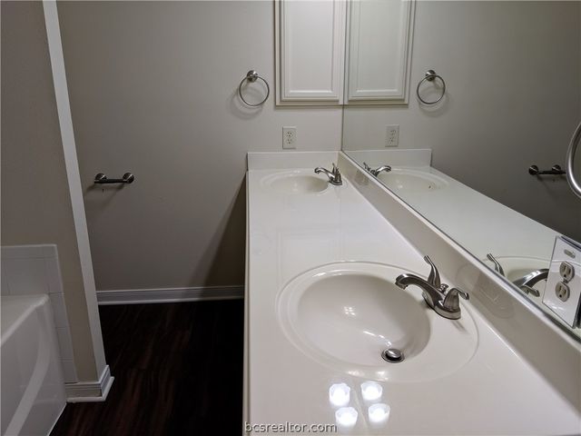 1711 Ibis Court, Bryan, TX 77807