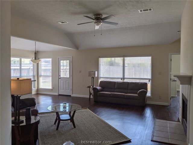 1711 Ibis Court, Bryan, TX 77807