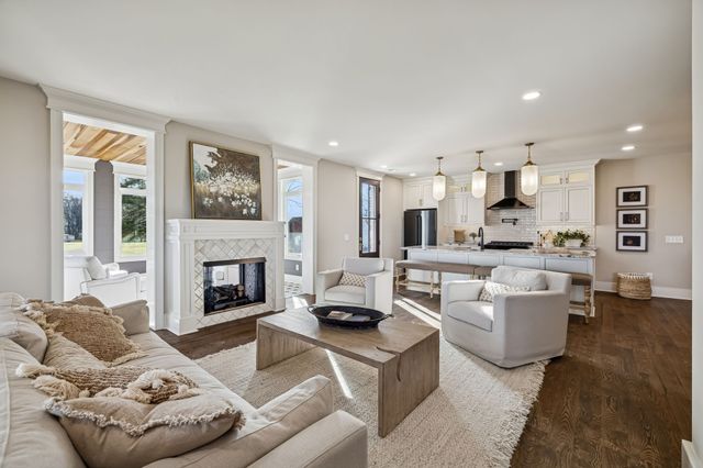 7307 Dunn Rd, Cedar Hill, TN 37032