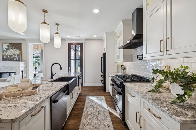 7307 Dunn Rd, Cedar Hill, TN 37032