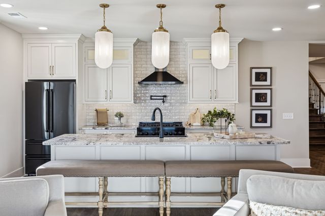 7307 Dunn Rd, Cedar Hill, TN 37032