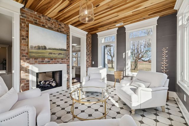 7307 Dunn Rd, Cedar Hill, TN 37032