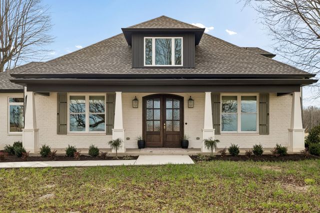 7307 Dunn Rd, Cedar Hill, TN 37032