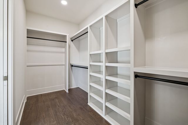 7307 Dunn Rd, Cedar Hill, TN 37032