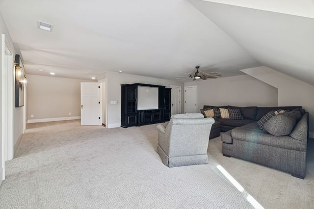 7307 Dunn Rd, Cedar Hill, TN 37032